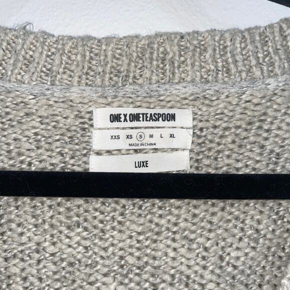 ONE X ONE TEASPOON Oatmeal Colored Sweater Size S - Picture 4 of 7